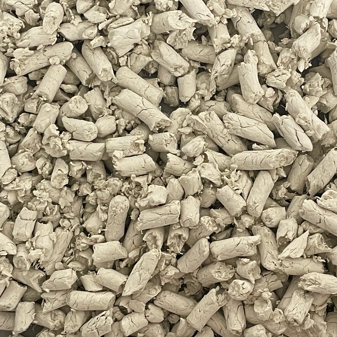 Ultra Premium White Paper Pellet Bedding - Close Up