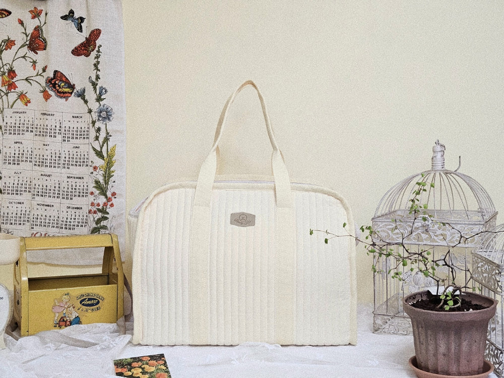 Bunny Kiss Flop Bag Light — lifestyle